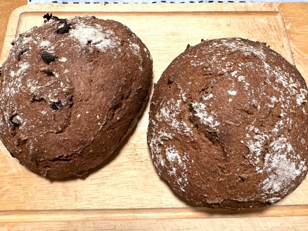 久しぶりにライ麦パンを焼いた(2/19)