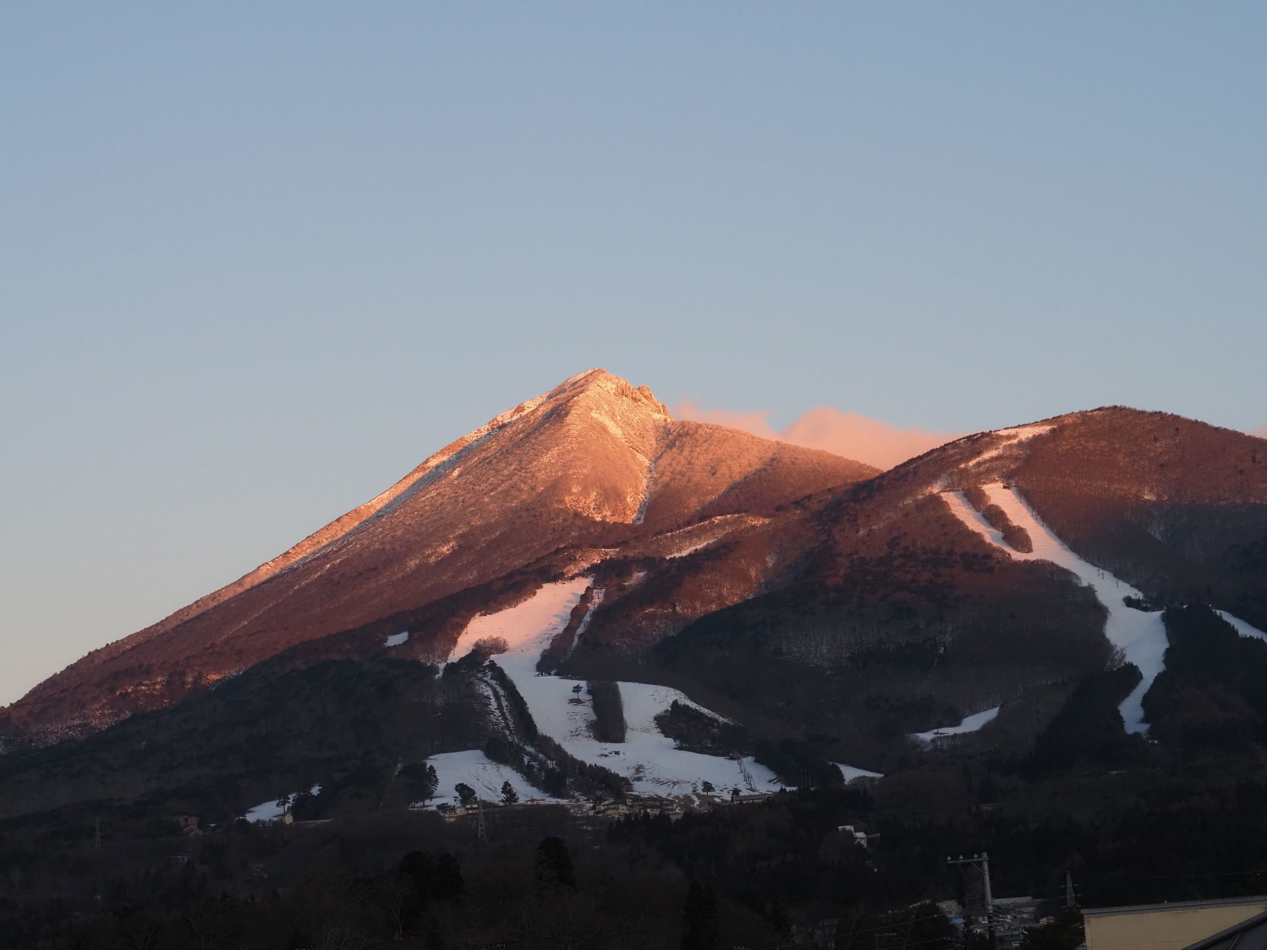 朝の磐梯山（12/23他）
